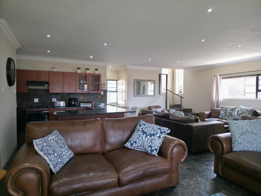 4 Bedroom Property for Sale in Noorsekloof Eastern Cape